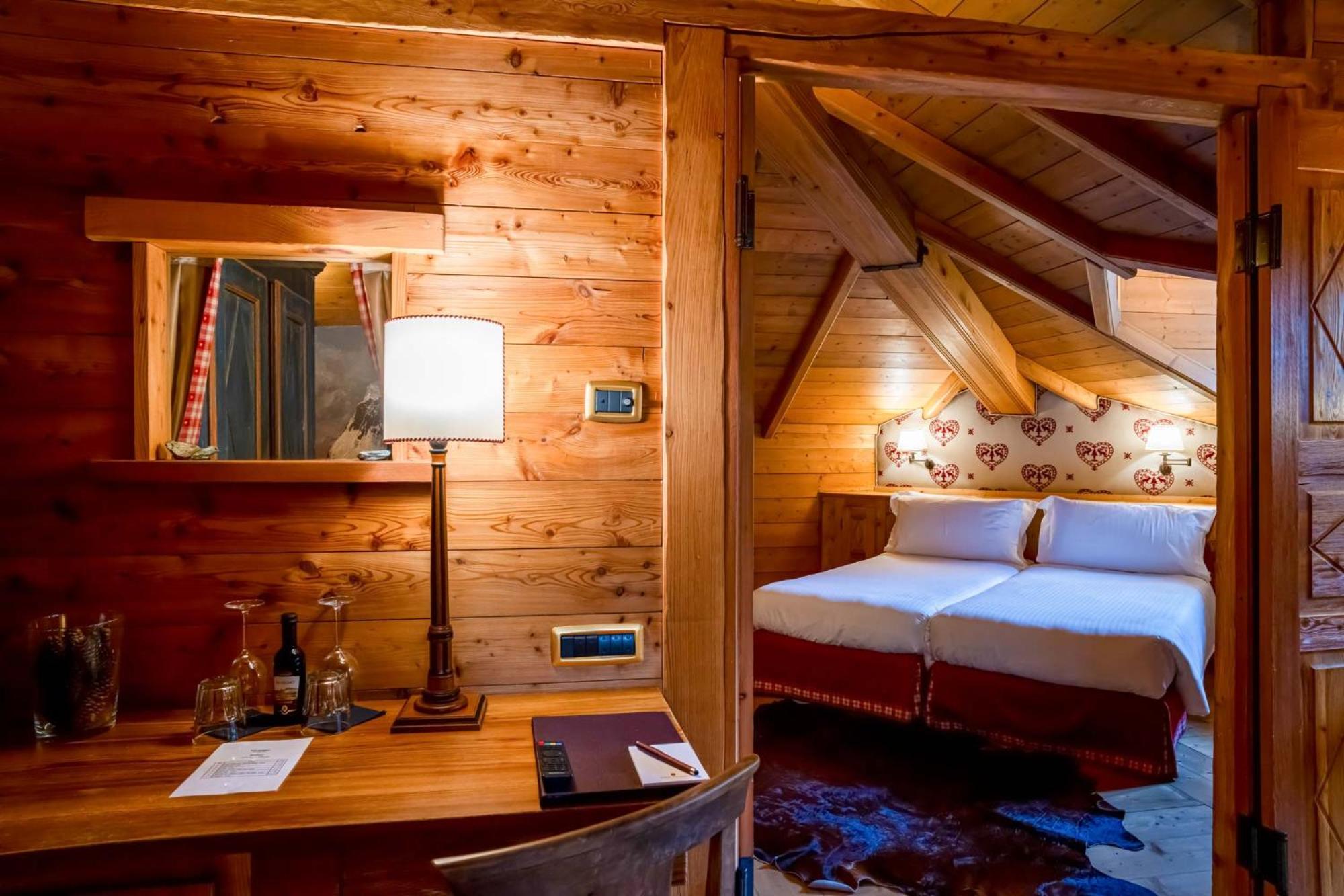 Hotel Breithorn Чамполук Екстериор снимка