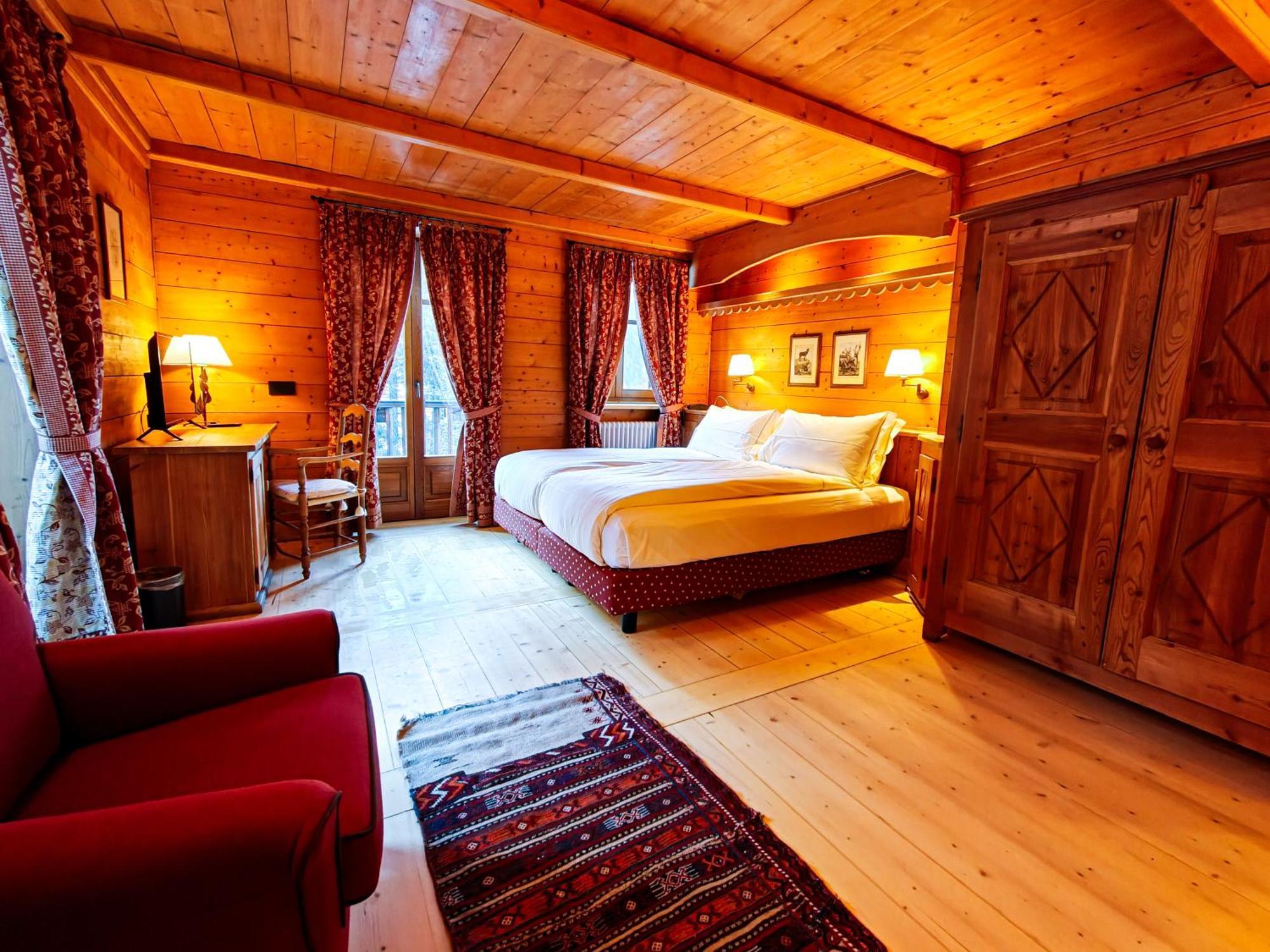 Hotel Breithorn Чамполук Екстериор снимка