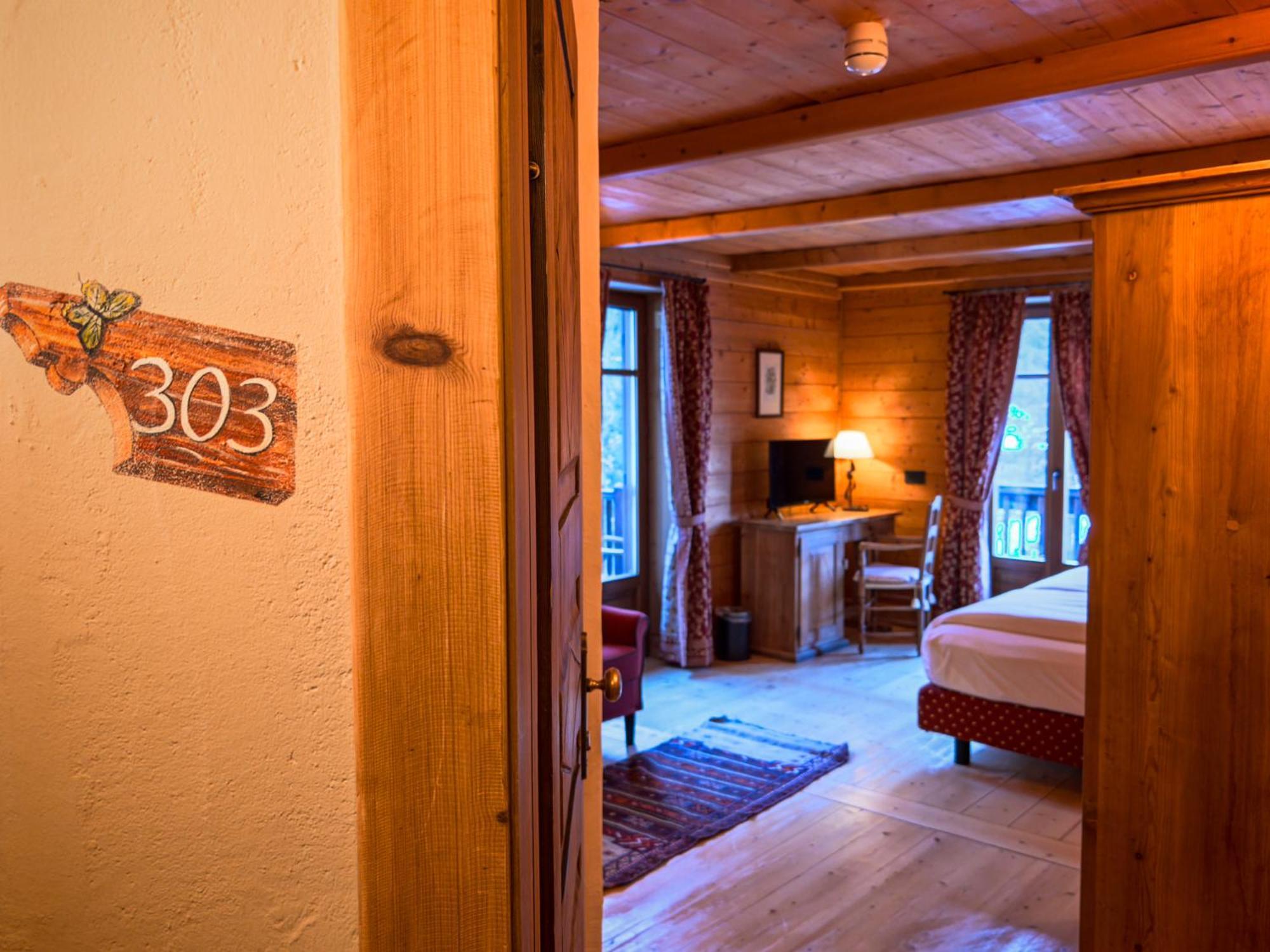 Hotel Breithorn Чамполук Екстериор снимка