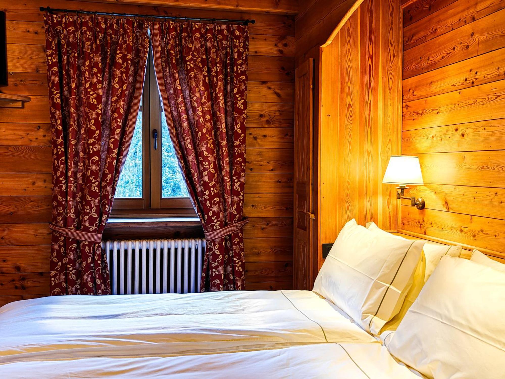 Hotel Breithorn Чамполук Екстериор снимка